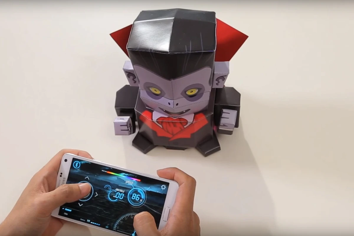 Kamibot can be remotely controlled through the mobile app for Android/iOS with Bluetooth 4.0