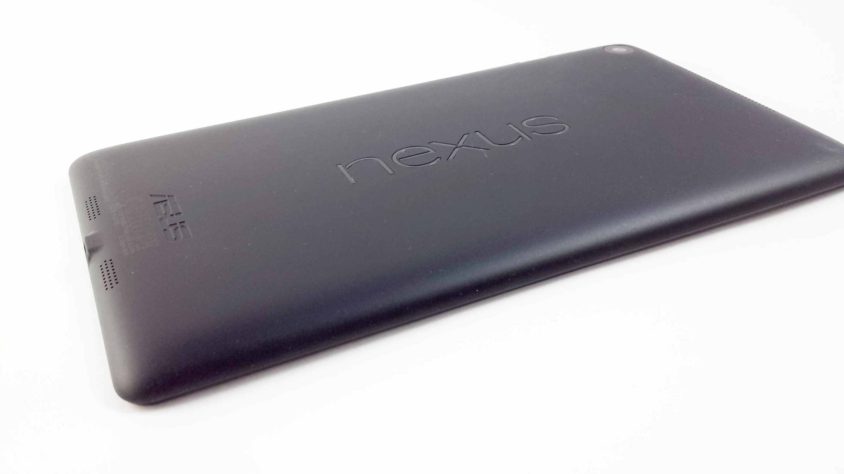The Nexus 7 weighs only 290 g (10.23 oz.)
