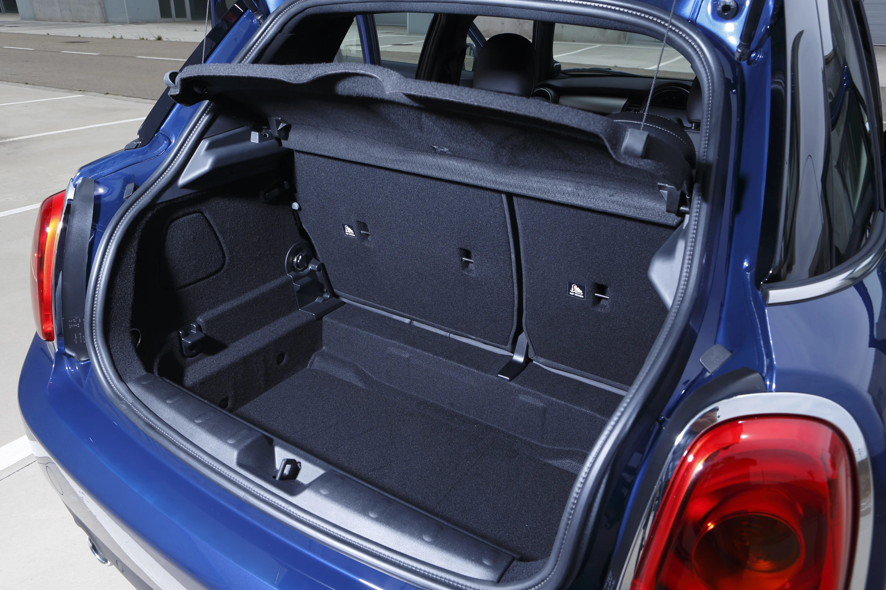 The 5-door Mini Cooper D boot with lid