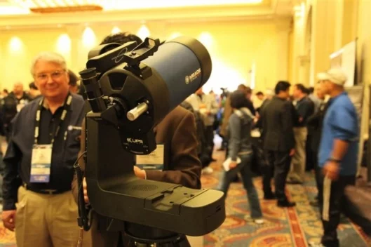 Meade EXT-LS telescope on display at CES 2009
