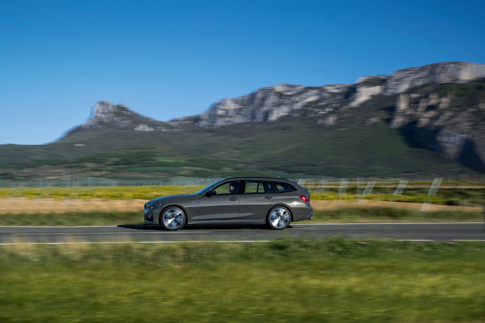 There will be several powertrain options for the new BMW 3 Series Touring