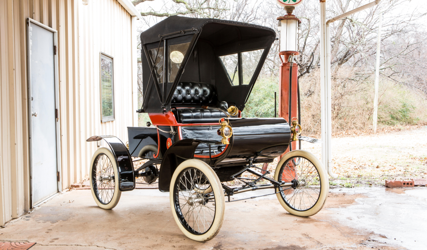 $50,400 | C.1903 Oldsmobile Model R Curved Dash Runabout | Auction House: Bonhams | Lot 241