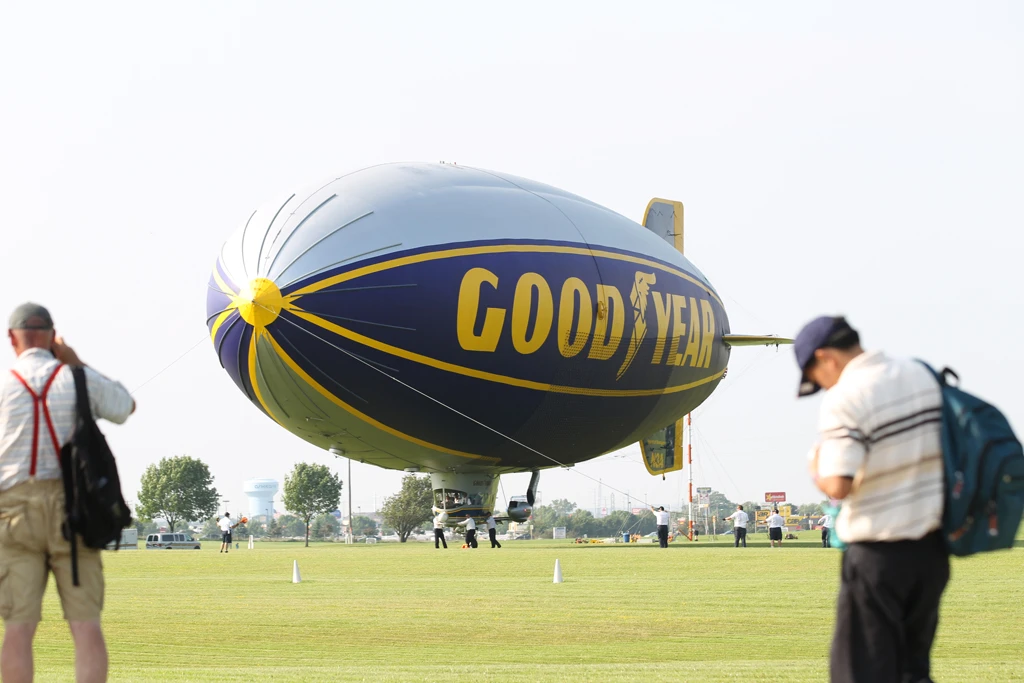 Goodyear Blimp arrives (Photo: Dan Luft)
