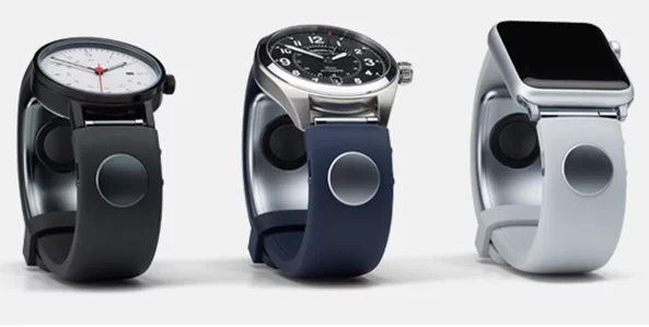 The Sgnl smart strap is compatible with most 18 - 24 mm classic and smart watches, including the Apple Watch, Samsung Gear, and Pebble Time