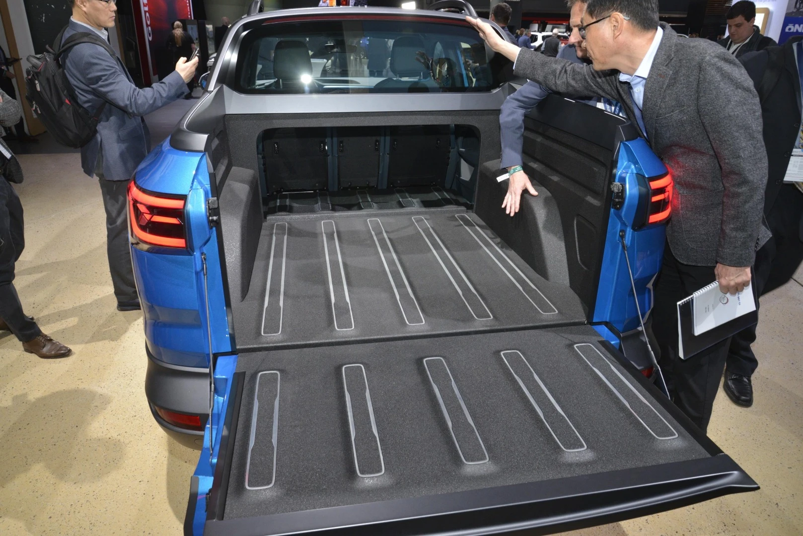 The Tarok showing marks the second year in a row that VW has showed a pickup concept at the New York show, suggesting it's seriously gauging entry into the American pickup market