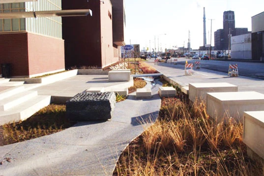 Along with photocatalytic cement, the project uses solar reflective or high albedo pavements (Image: CDOT)