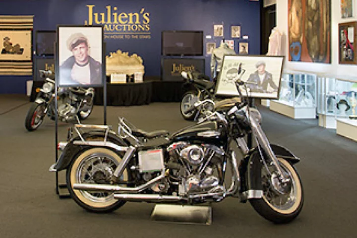 The black Harley-Davidson FLH Electra-Glide motorcycle purchased by Brando on April 8, 1970, and was sold showing 13,859 miles.