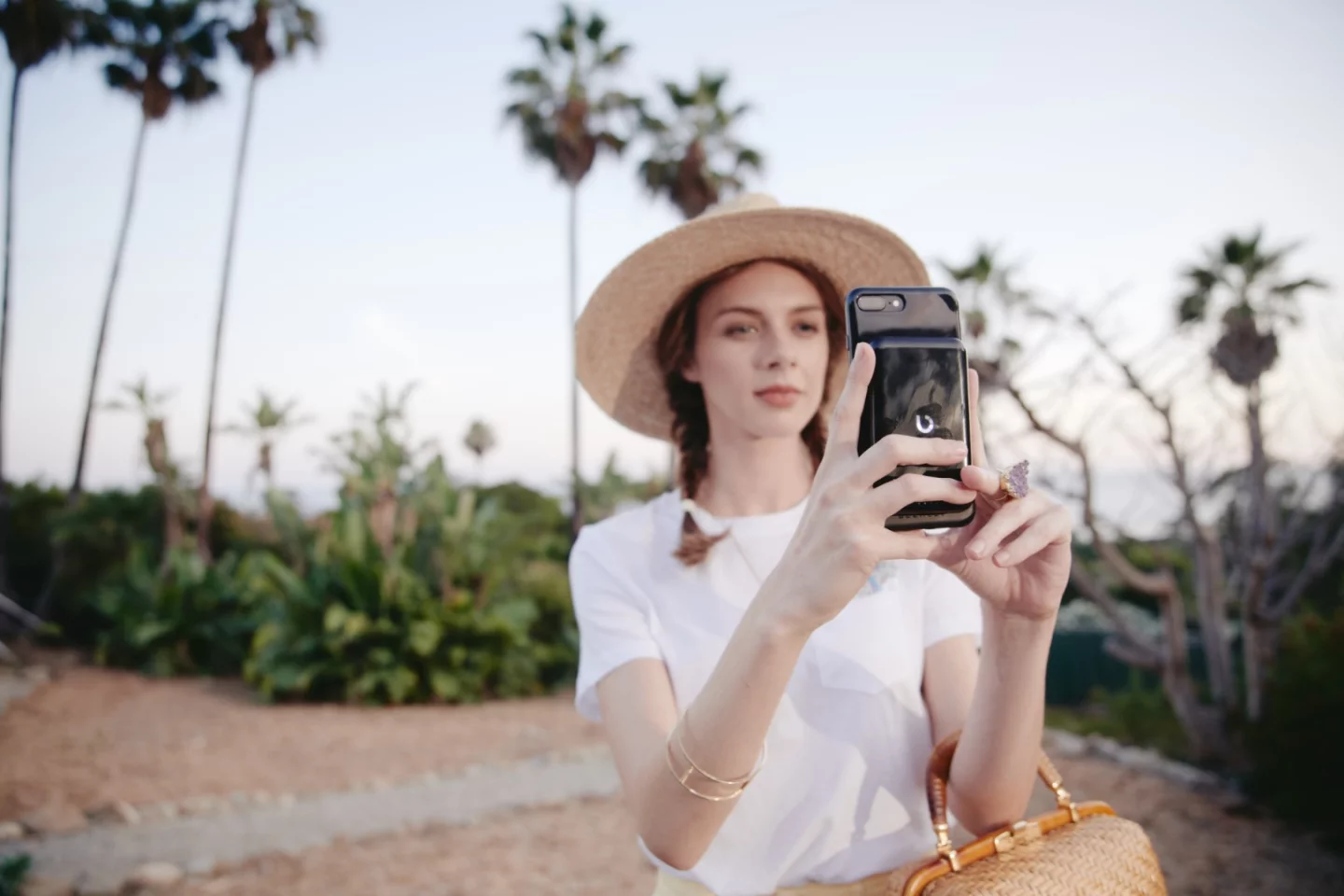 The Prelude wireless charger has a 5,000-mAh battery that can output at 15 W, and works with recent iPhones, Samsung Galaxies and other phones from LG, Sony and BlackBerry