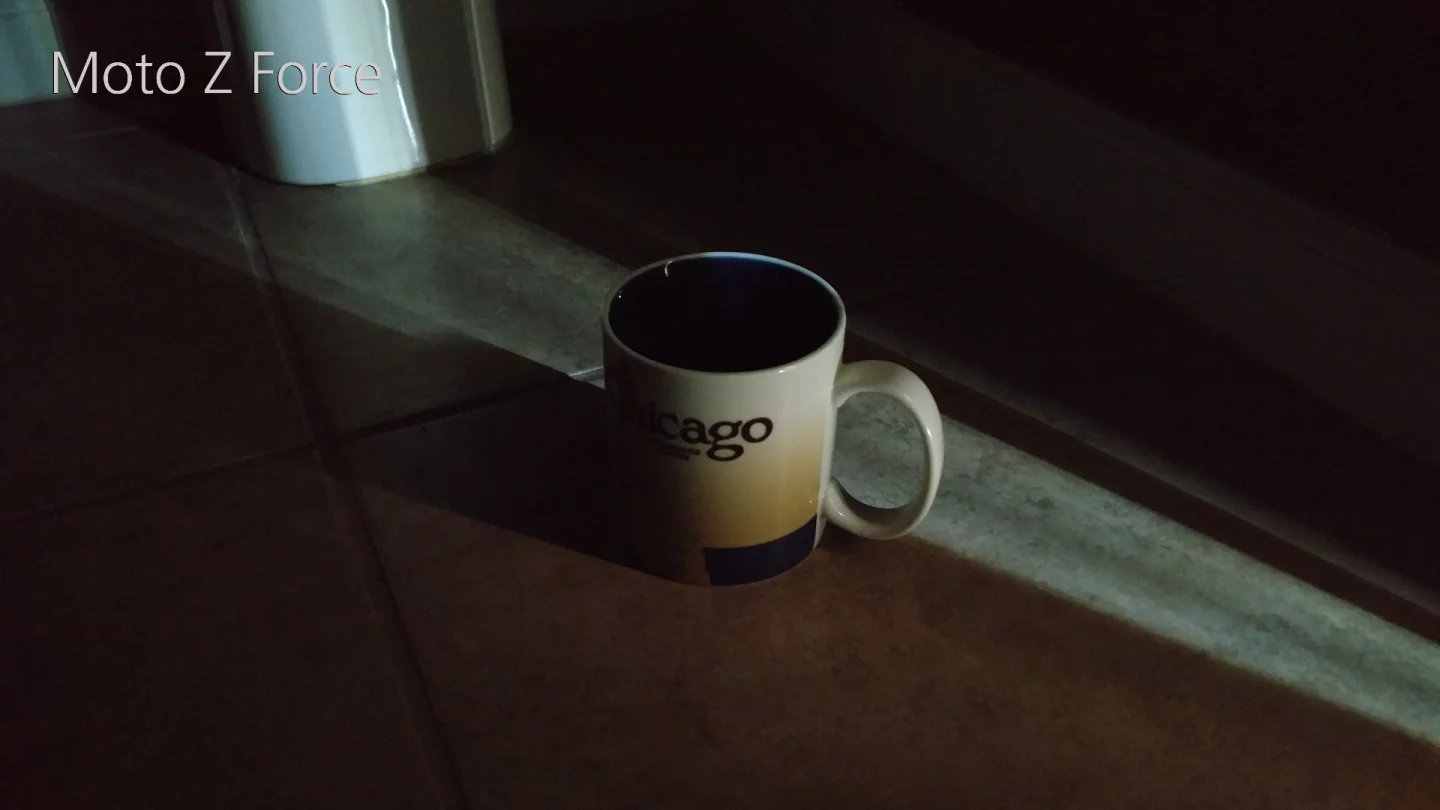 Moto Z Force Droid camera sample: Indoors, poor light