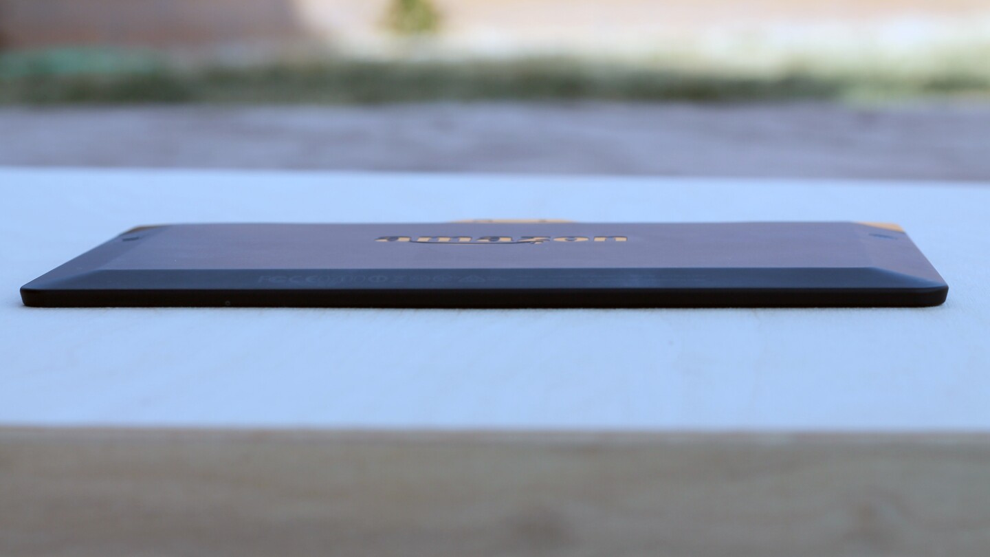 At 7.8 mm at its thickest point, the HDX 8.9 is also very thin