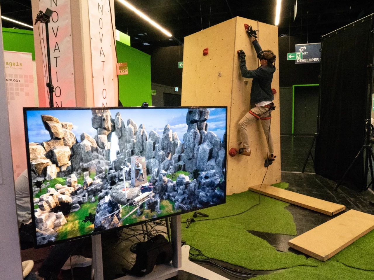 A separate screen lets spectators have a drone's eye view - which they can control