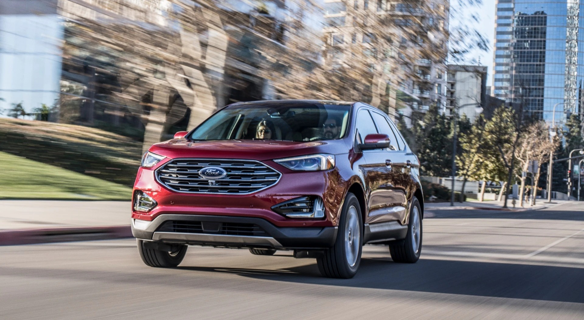 The upscale appeal and great drive dynamic that the 2019 Edge offers would more than satisfy most people