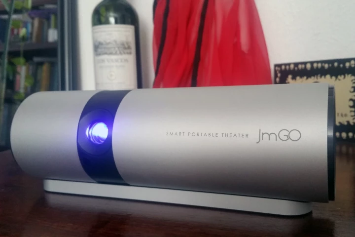 The JmGO View features wireless connectivity, built-in storage and battery, and an Android OS