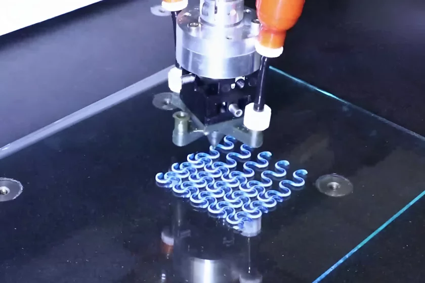 A Harvard 3D printer produces a lattice of active and passive artificial muscle filaments