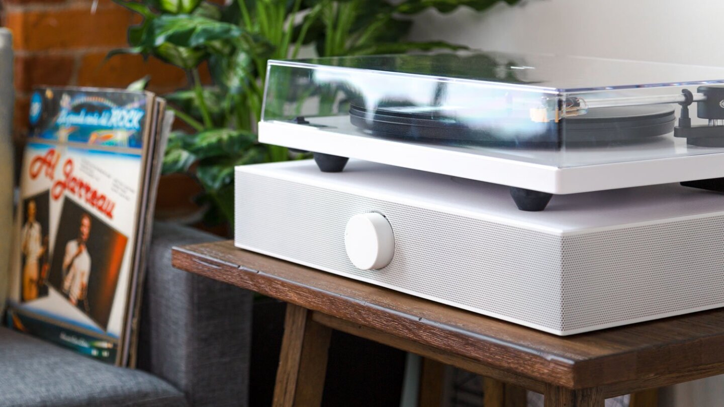 Spinbase Gives Your Turntable Somewhere To Sit