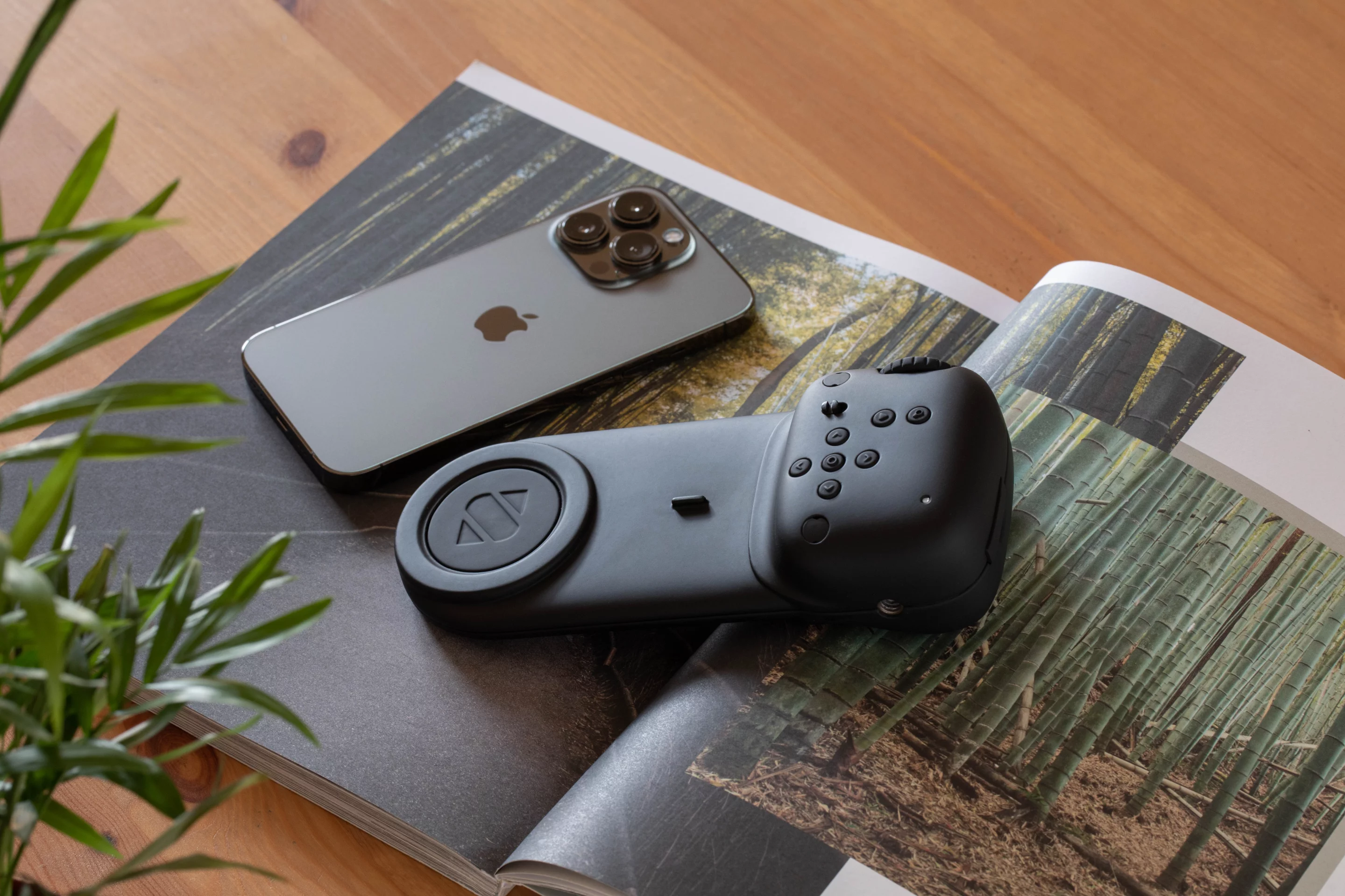 MIOPS has returned to Kickstarter to fund production of the Spark iPhone photography tool
