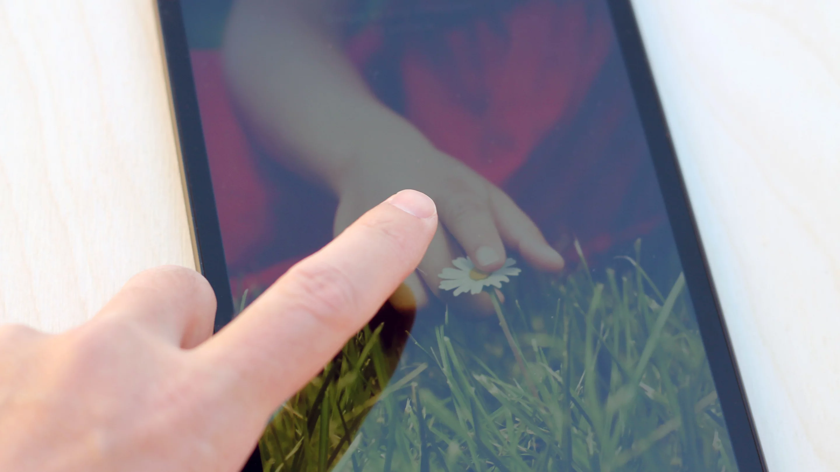 LG's firmware has a unique feature called "Knock-On," which lets you tap the screen twice to wake it up or put it to sleep