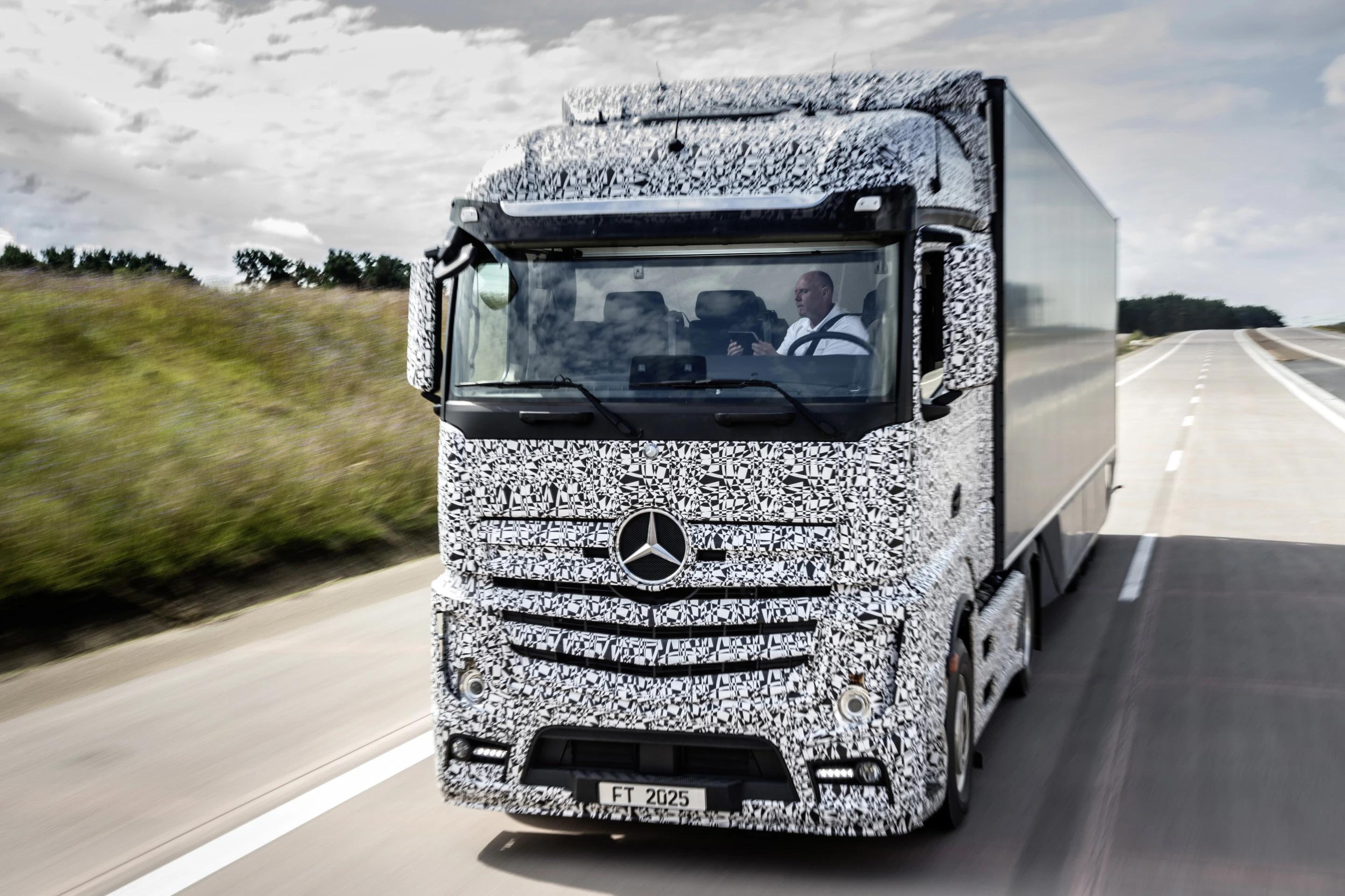 The Daimler autonomous truck is based on technology developed for passenger cars