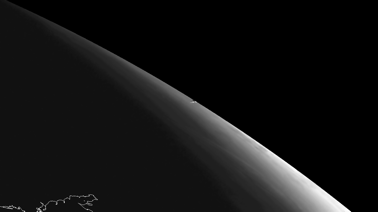 Vapor trail of the Chelyabinsk meteor (center) (Image: ESA)