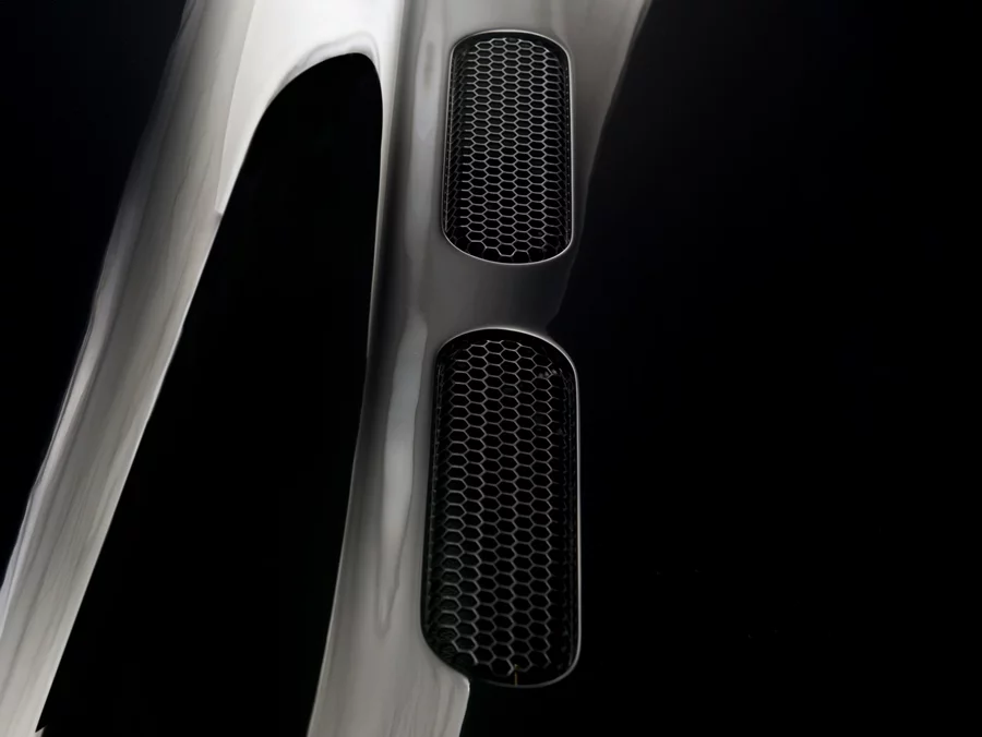 A close-up of the grill Ultima Evolution's grill design