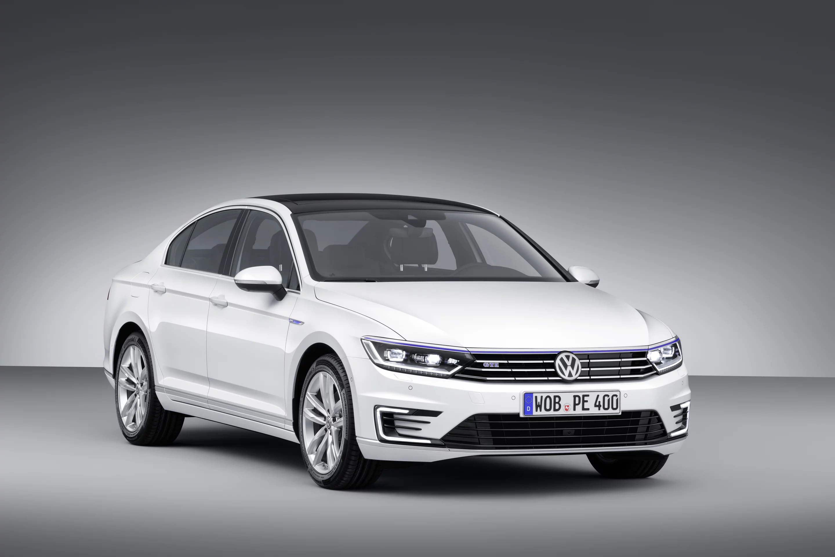 VW's Passat GTE will make its debut in Paris