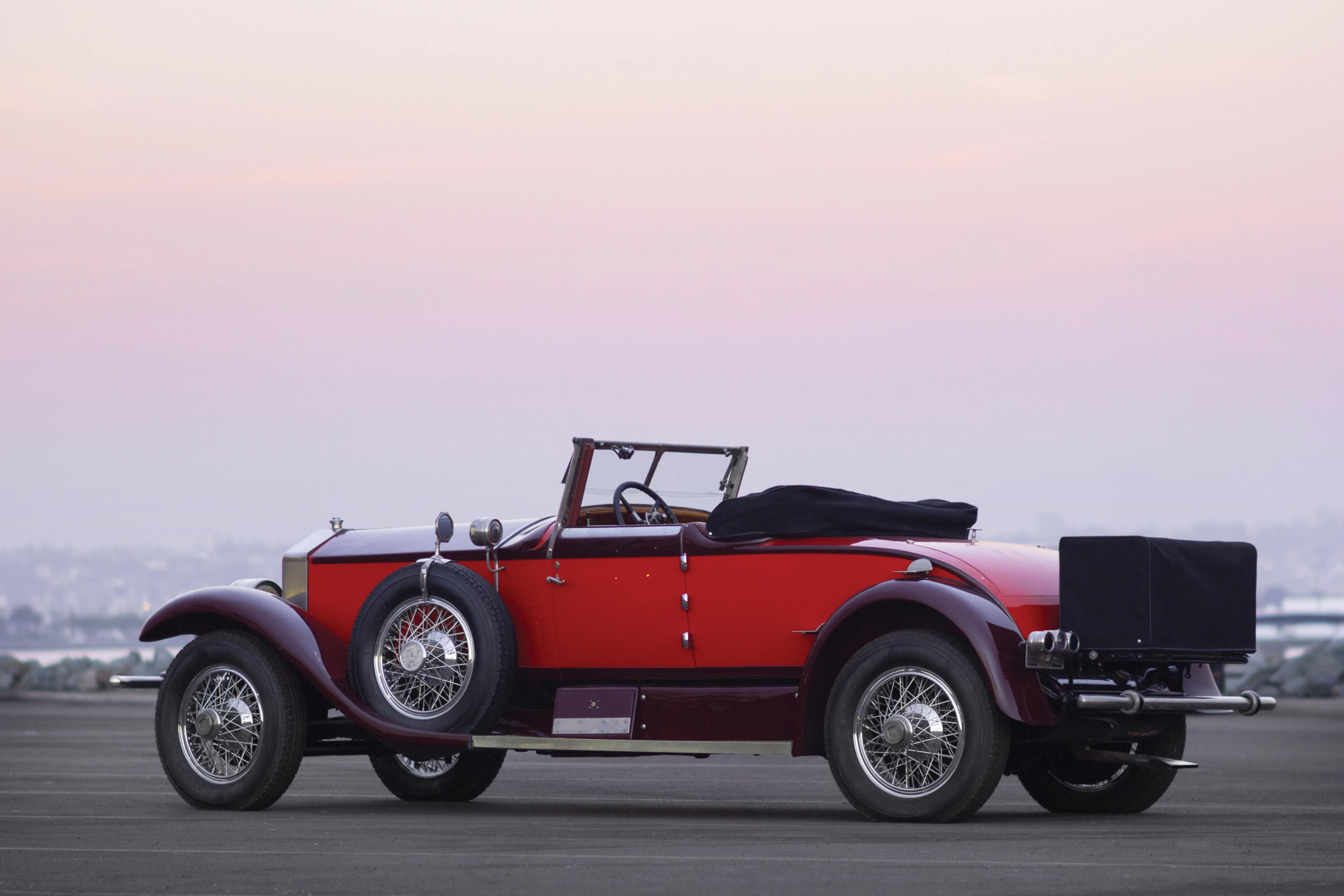 The coachwork of the Phantom I Special Roadster was completed by the Paris-based duo Hibbard and Darrin and features a split windshield for ventilation, brass bezels and inlaid interior woodwork