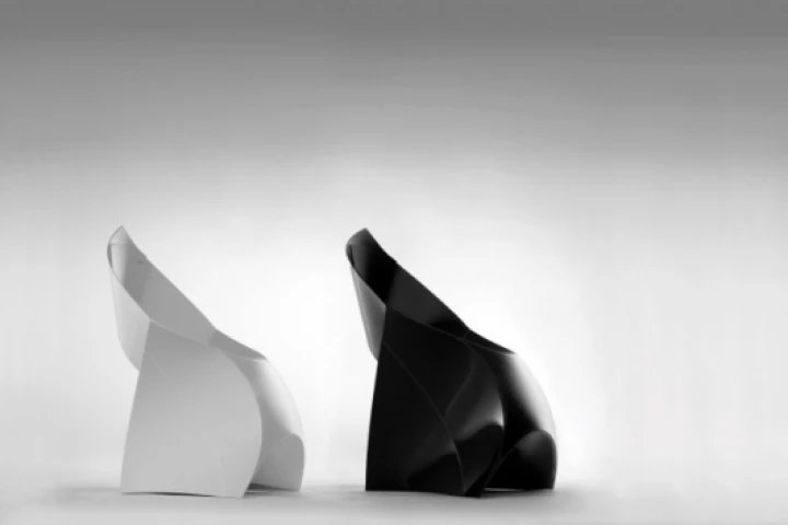 The Flux foldable chair folds flat when not in use but, in just ten seconds, transforms into a designer seat