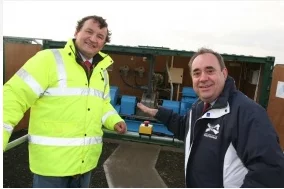 Scotland's First Minister Alex Salmond MP, MSP and Aquamarine Power CEO Martin McAdam at the official launch of Oyster