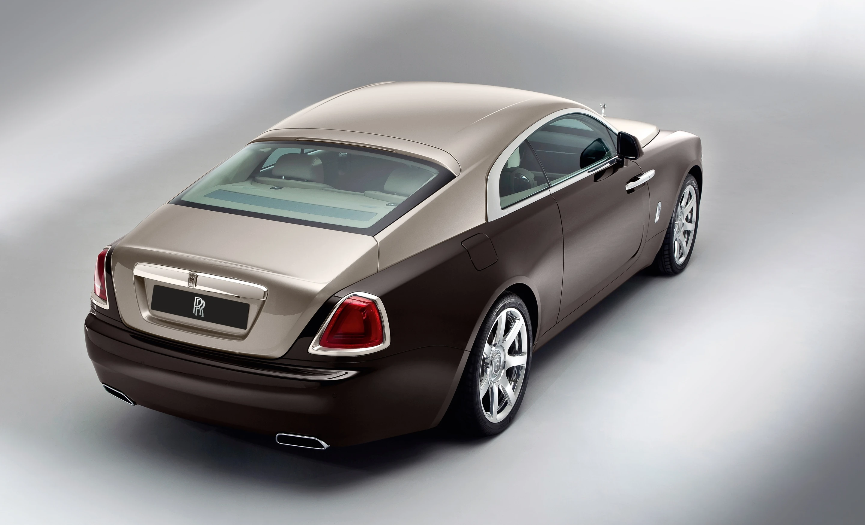 Technologically, the Wraith borrows heavily from its parent company’s EfficientDynamics green-tech portfolio (Photo: Rolls-Royce)