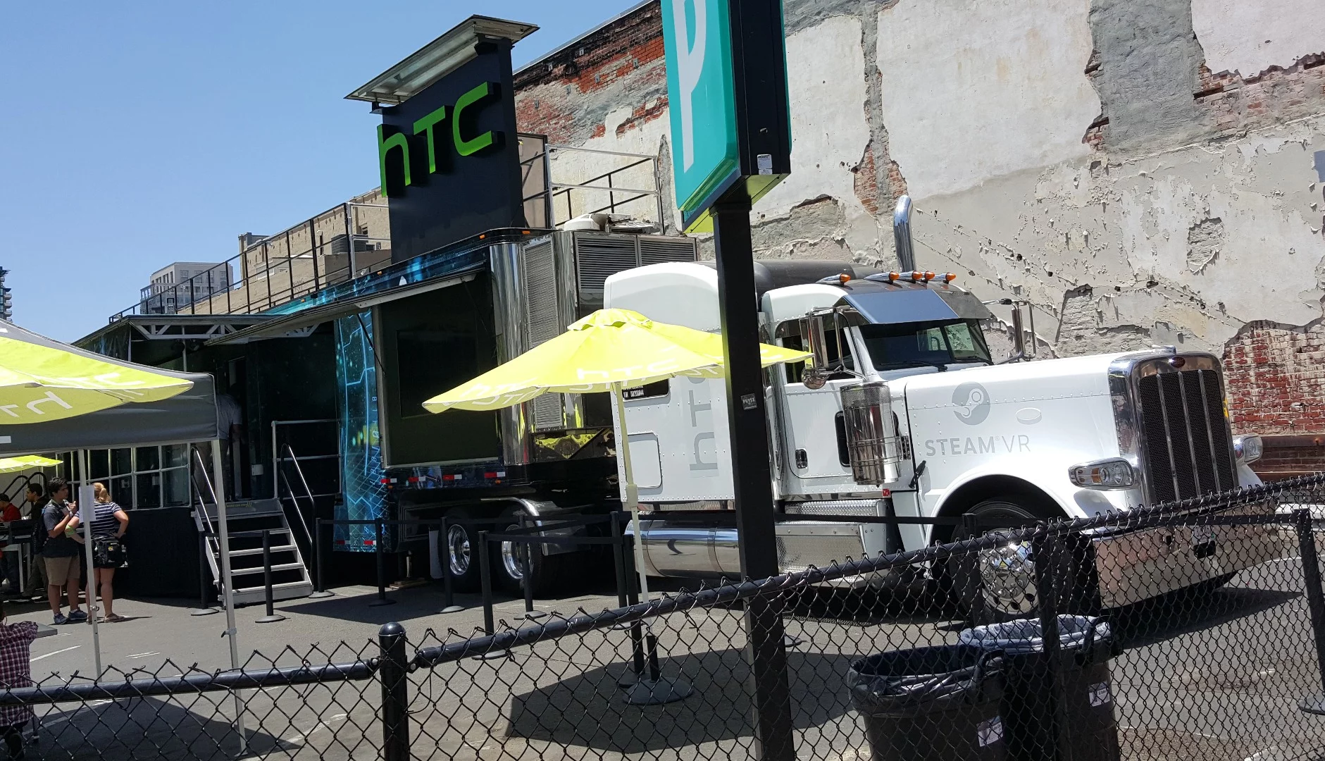 Roll up! HTC is touring the US, with a truck that transforms into several Vive demo areas