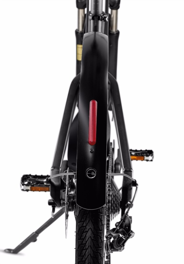 BMW's Active Hybrid ebike rides both ways BMW's Active Hybrid ebike rides both ways