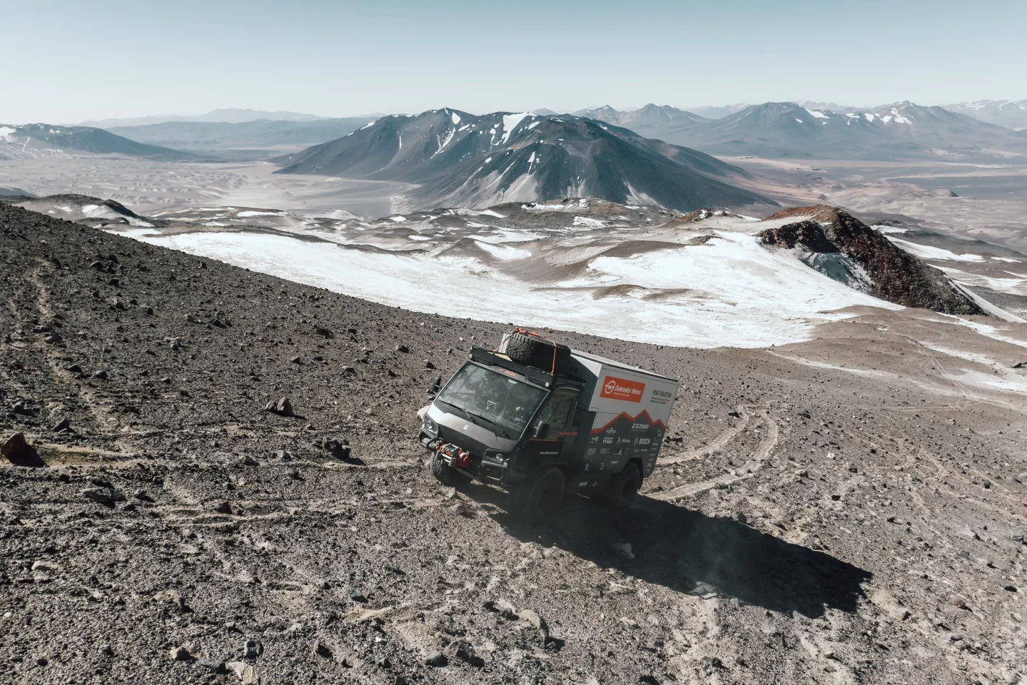 The Terren truck climbed up to a height of 6,500 m on the world's highest active volcano
