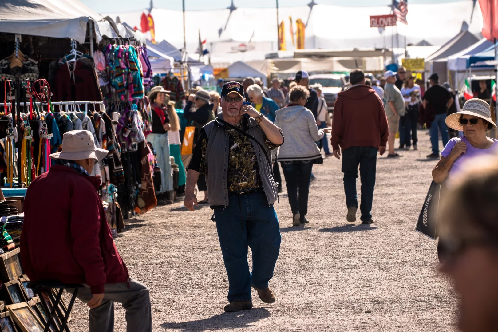 Wandering through the flea markets at the Quartzite RV show