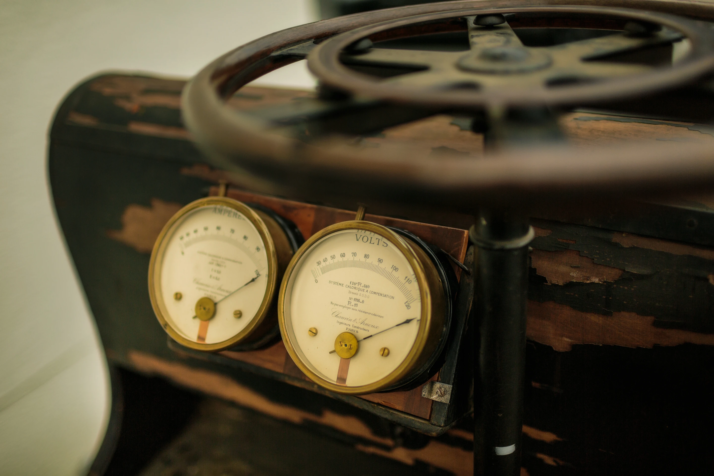 The P1's controls