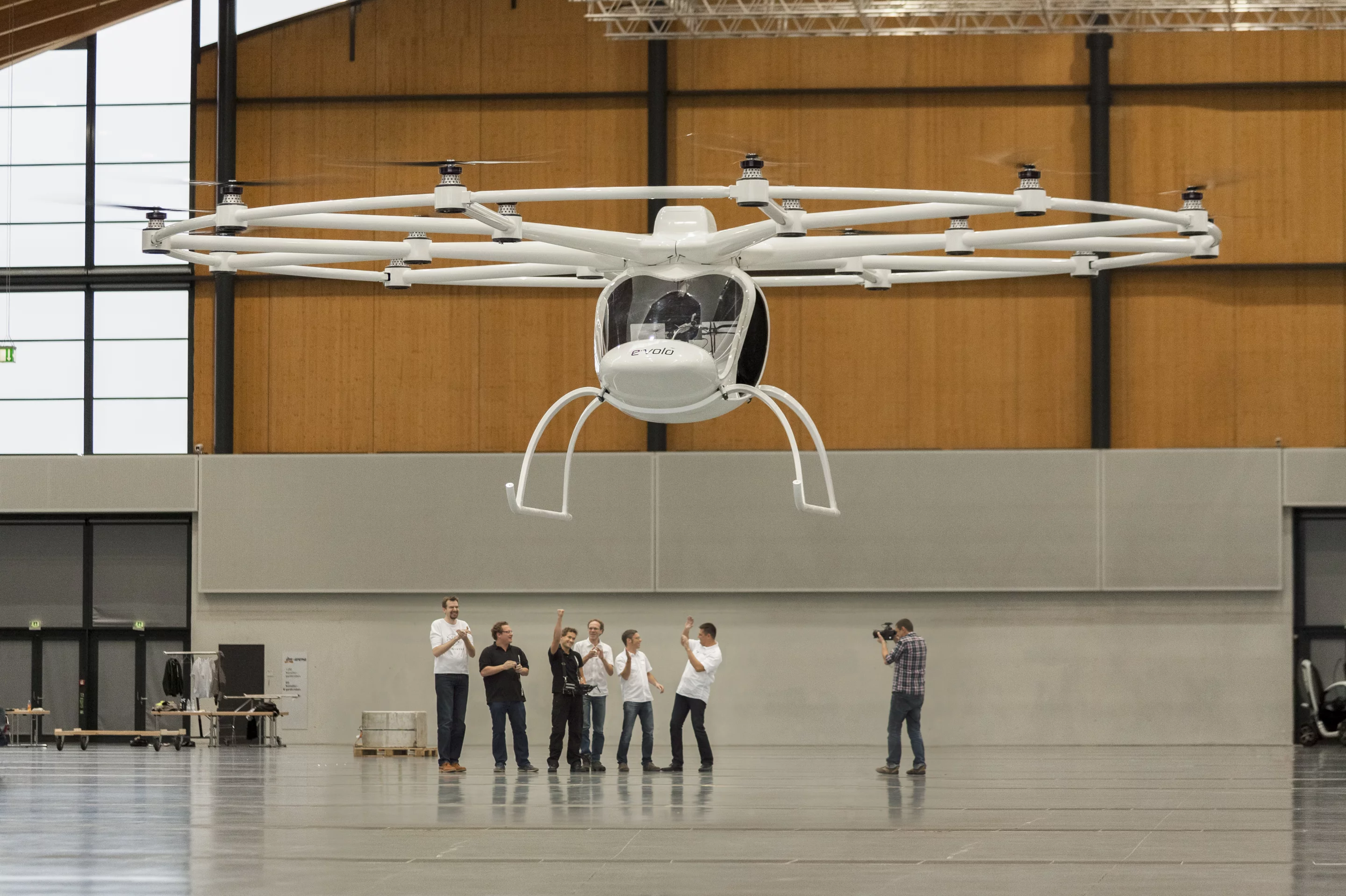 The e-volo team during the Volocopter's maiden flight in the dm-arena