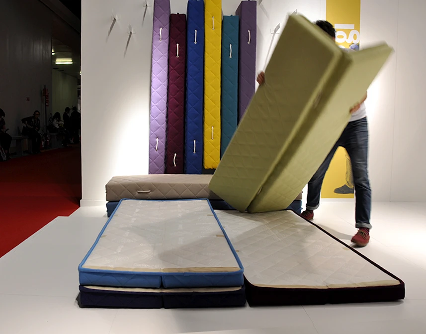 The mattresses are super light and easy to use (Photo: Edoardo Campanale/Gizmag.com)