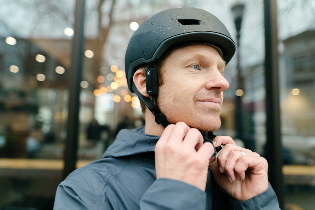Punks bring wireless comms to existing bike helmets