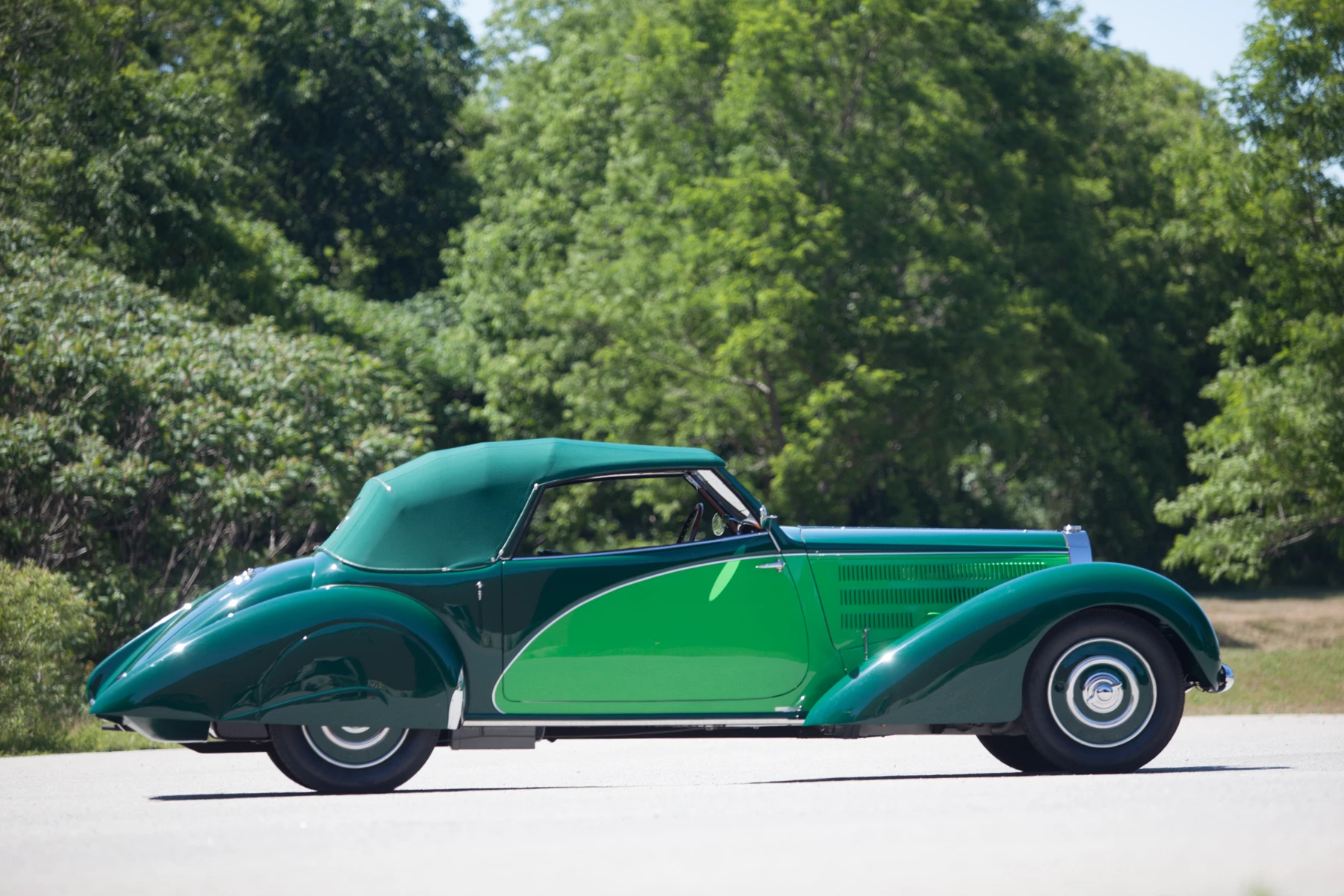 No Sale | 1938 Bugatti Type 57 Cabriolet | High Bid: $1,040,000 | Gooding & Company | Geared Online | 7 August 2020 | Lot 52 | Estimate: $1,300,000 to $1,600,000 | Official Gooding & Co Auction Page