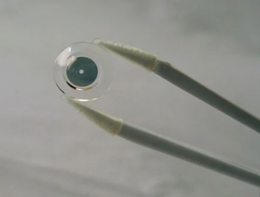 Embedded in the contact lens are micro-components that enable the user to focus on near-eye images