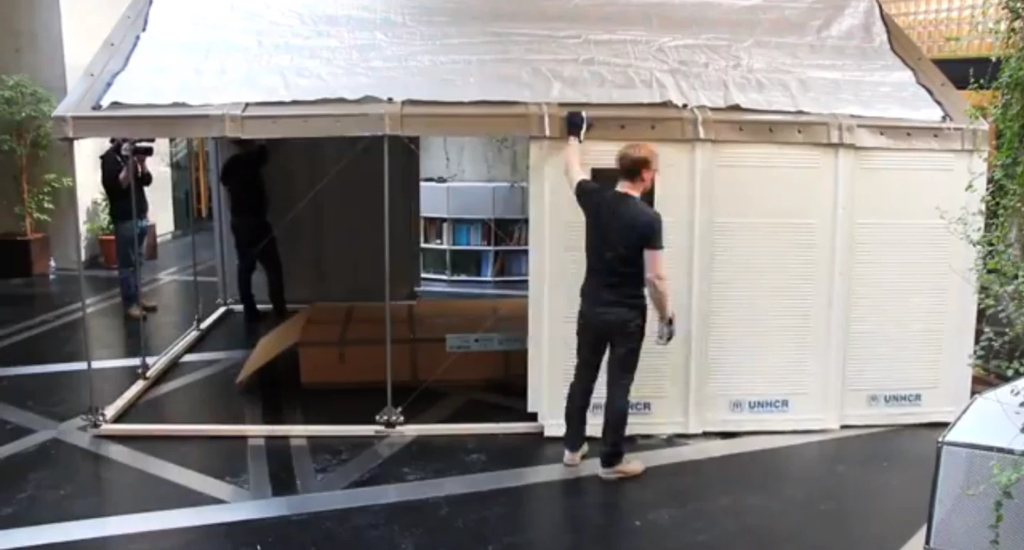 The sides and roof of the shelter is made of plastic panels