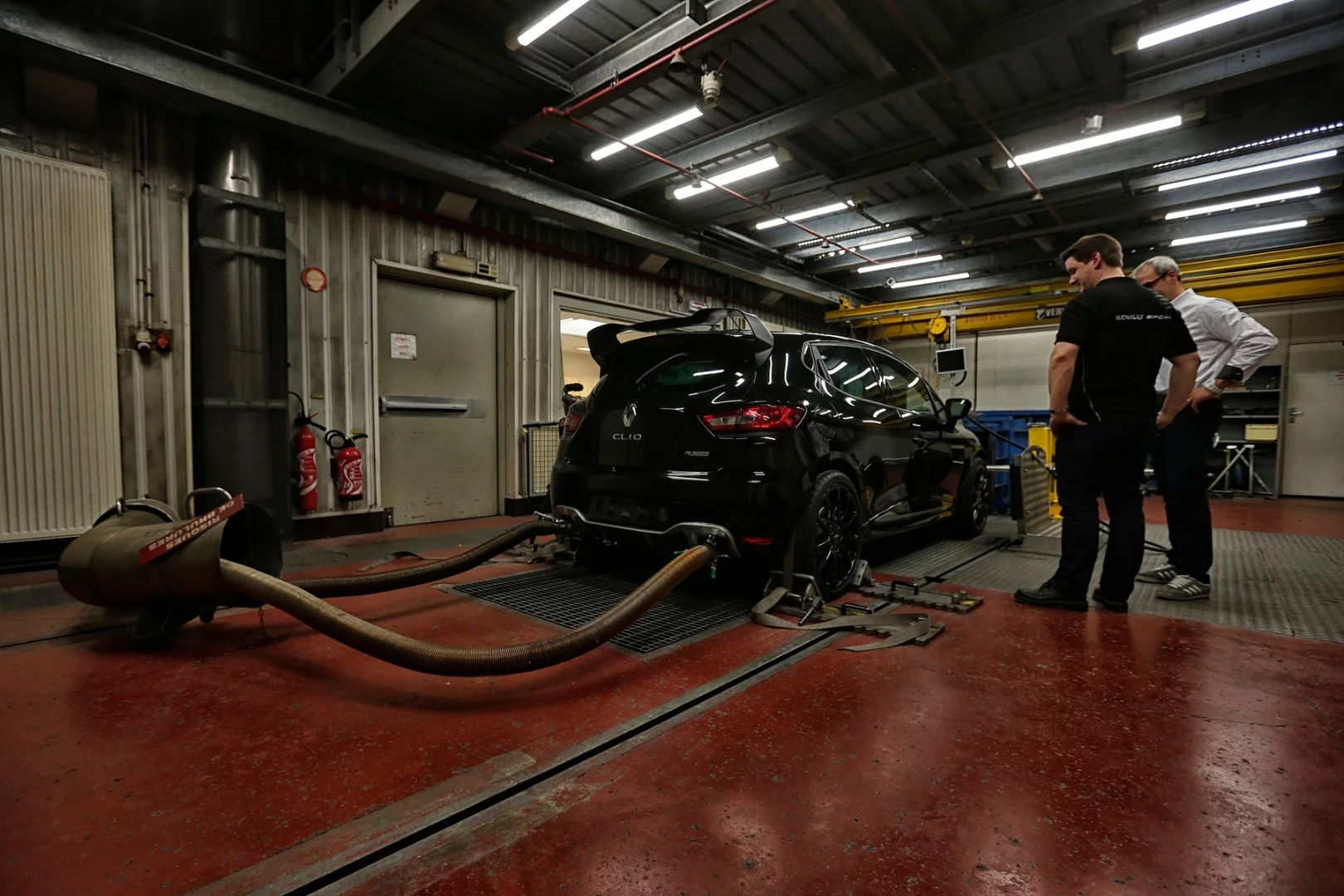 "Our aim was to produce a concept car with genuinely outstanding performance credentials," says managing director of Renault Sport Cars Patrice Ratti