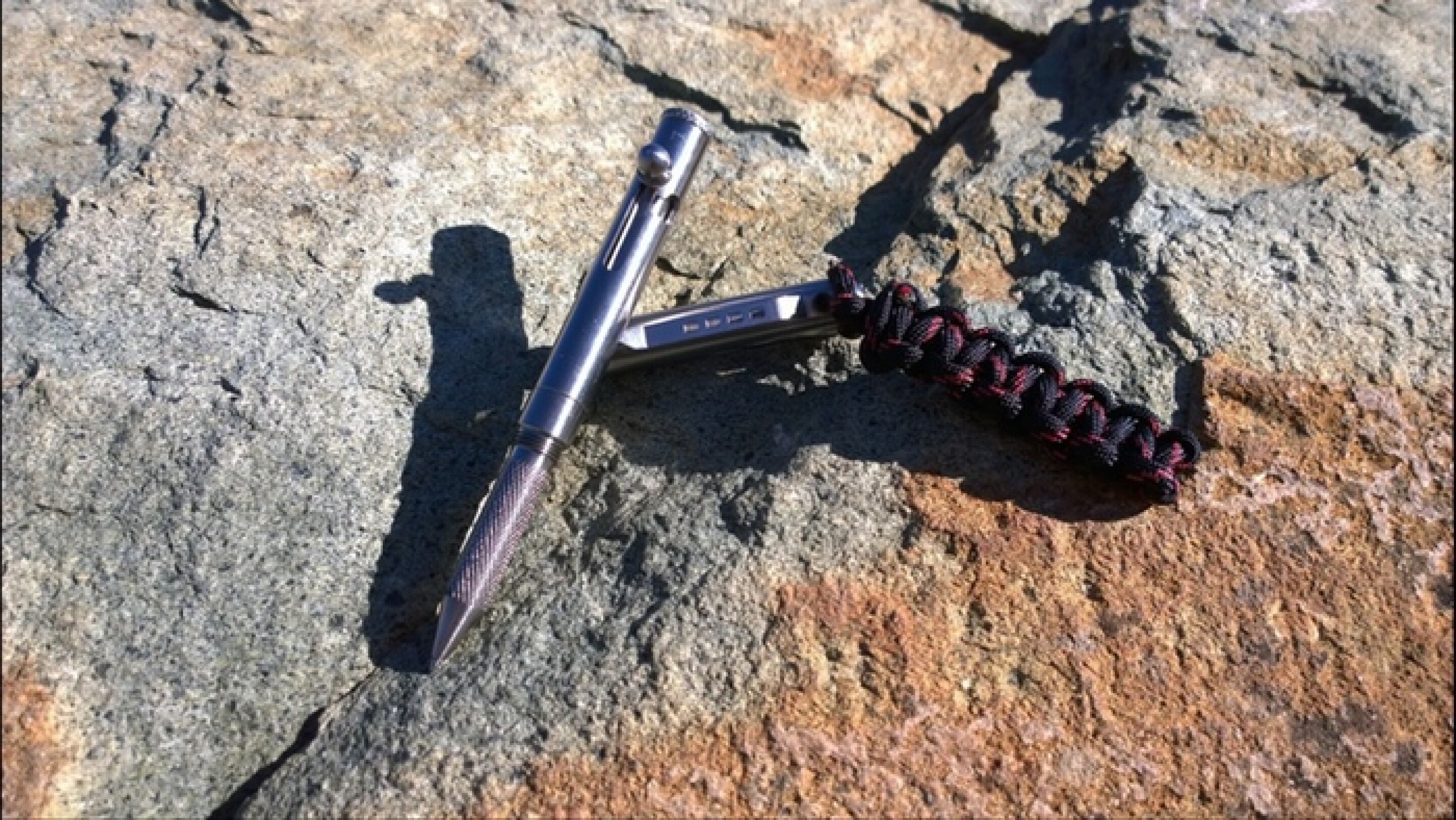 The firestarting, flareshooting Endure survival pen