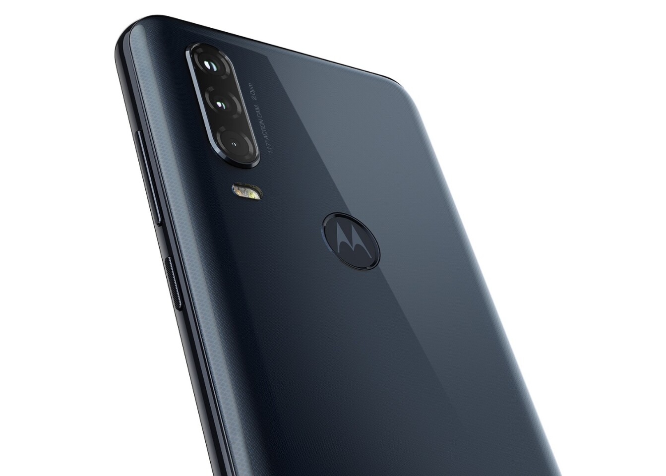 The star of the Motorola One Action show is the 12 MP + 12 MP + 5 MP camera