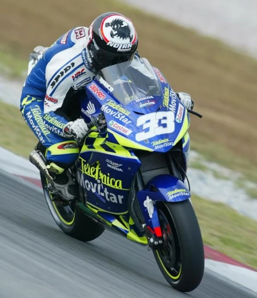 Marco Melandri has the talent and the machinery and enough experience to win races in 2005.