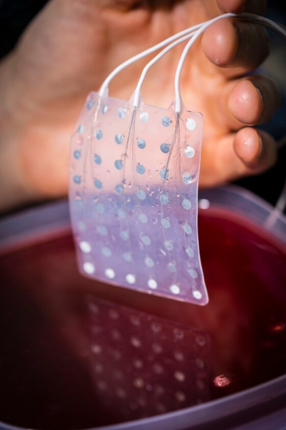 The brain sensor matrix used in the University of Washington neuro-sensation system