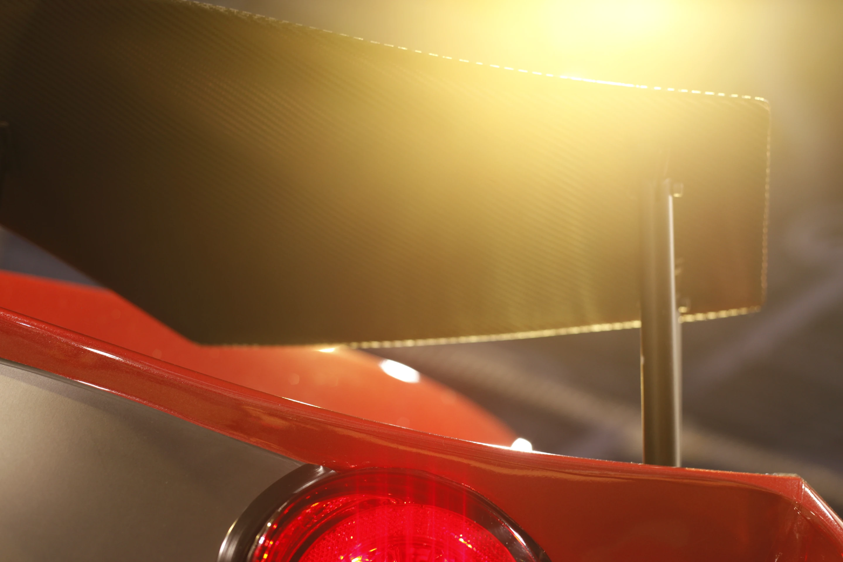 The BB XTR uses a unique rear spoiler set