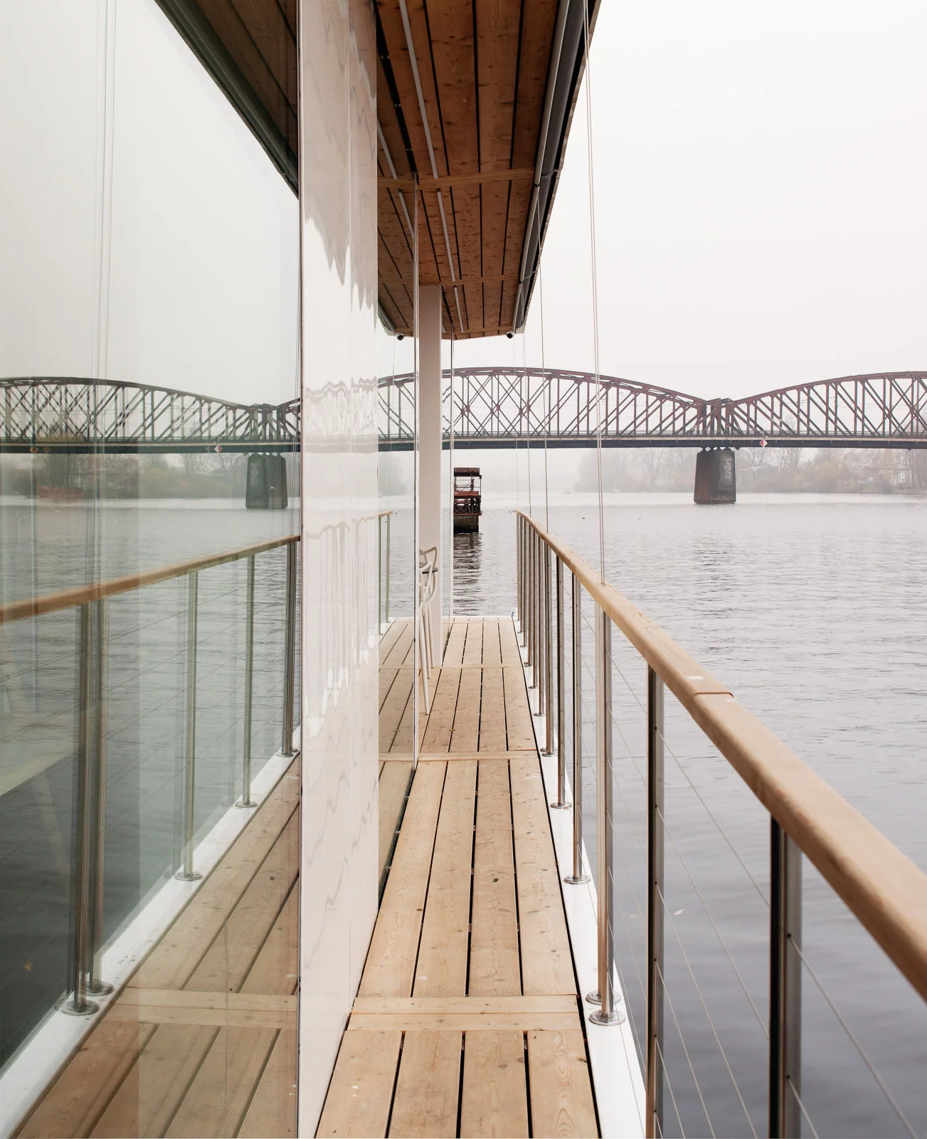 Each unit is offered in either a houseboat-ready or land-based version, so landlubbers need not shell out the extra cash necessary to make the house float (Photo: Port X)