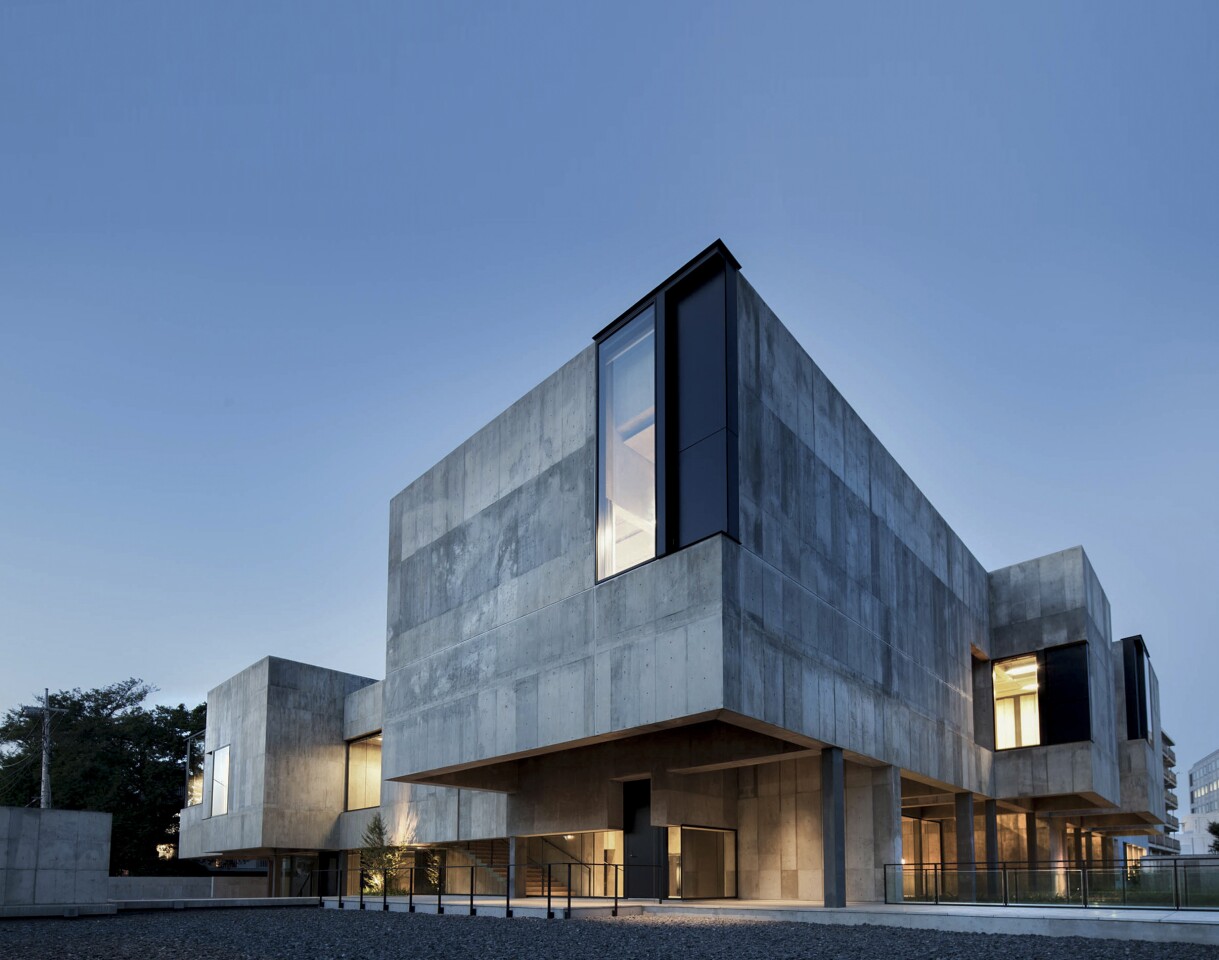 The Toho Gakuen School of Music replaces an earlier building on the site