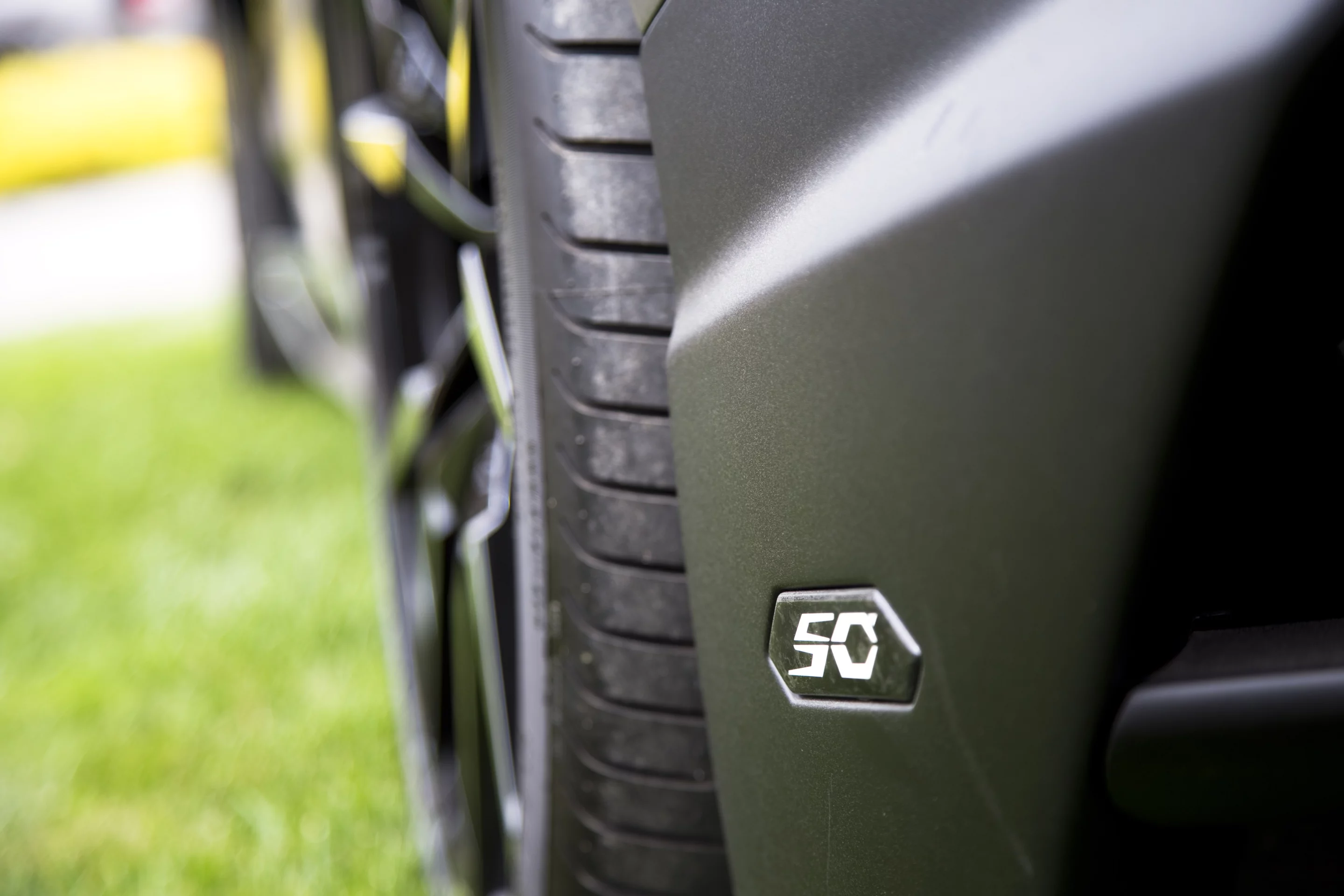 Power output is increased to 720 hp in the Anniversary Roadster compared to only 691 hp thanks to a special engine calibration (Photo: Angus MacKenzie/Gizmag.com)