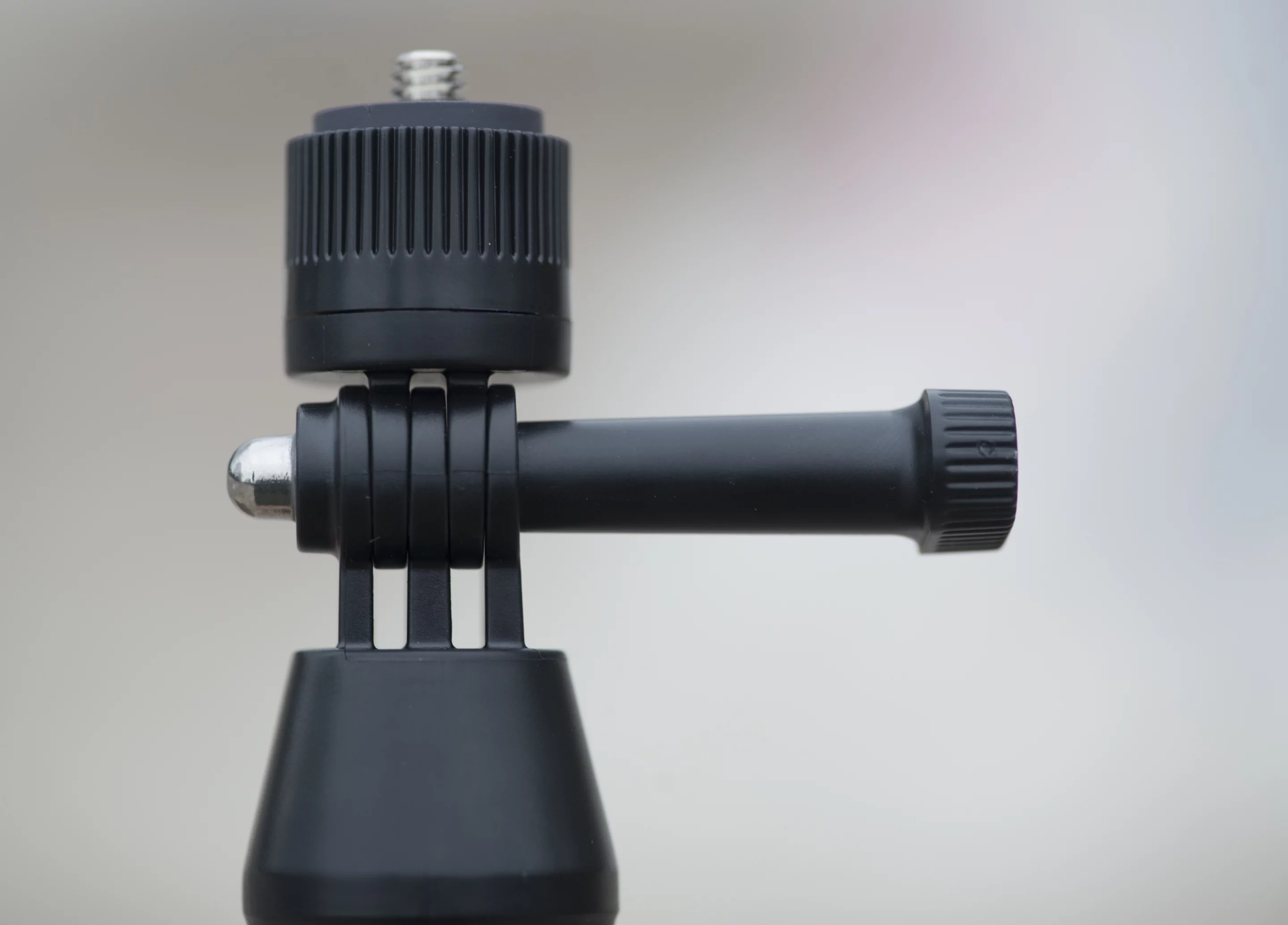 The Joby Action Grip comes with an adapter for a standard tripod mount (Photo: Simon Crisp/Gizmag.com)